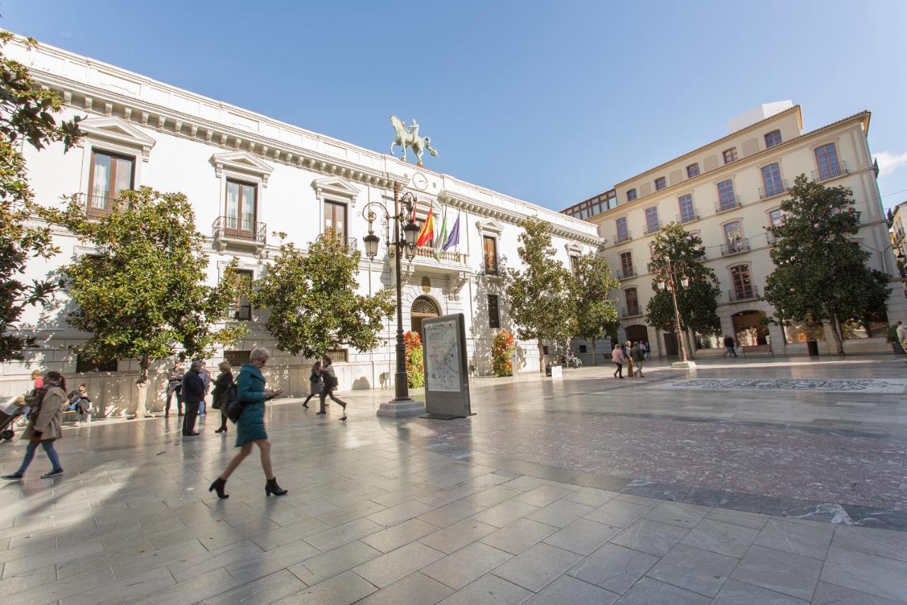 Terrazas De La Catedral Atico Wifi Apartamento Granada Exterior foto
